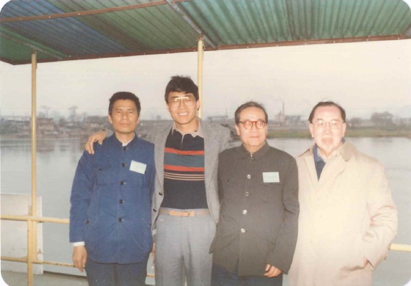 1985年桂林会议,左起:曾庆存(中国科学院院士)、刘绍臣、叶笃正(中国科学院院士)、郭晓岚(美国气象协会会士)