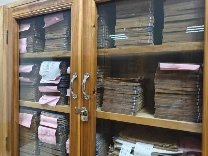 诏安县图书馆馆藏由韩希琦捐赠的二十四史残本